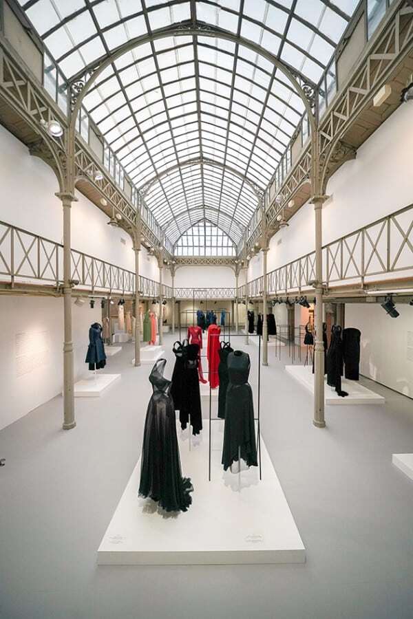 Alaïa / Grès. Au-delà de la mode